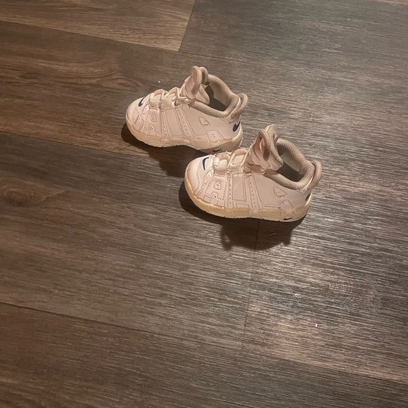 Nike Cream and Blue Sneakers High-Top Casual - Picture 2 of 2